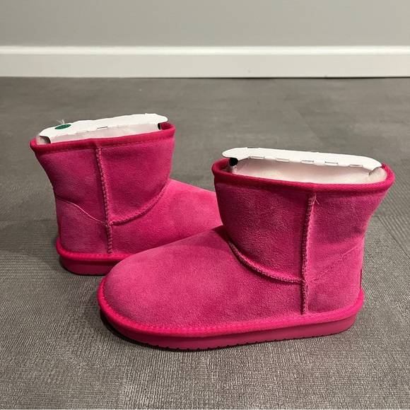 Ugg Mini Bright Pink Suede Boots Kids Size 13 - Picture 2 of 6